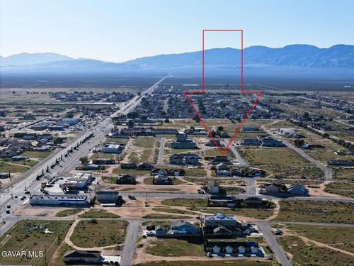 8418 Columbine Avenue, California City, CA, 93505 | Card Image