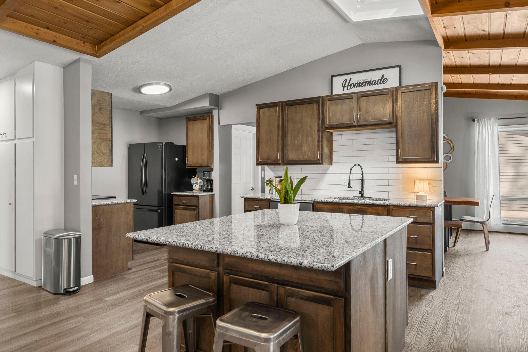 Residential in Crystal 4