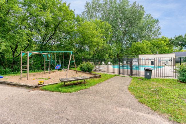 210 - 1855 Silver Bell Road, Condo with 2 bedrooms, 2 bathrooms and null parking in Eagan MN | Image 23