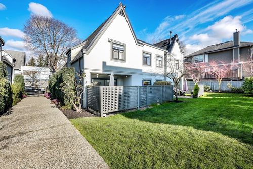 38-889 Tobruck Ave, North Vancouver, BC, V7P1V9 | Card Image