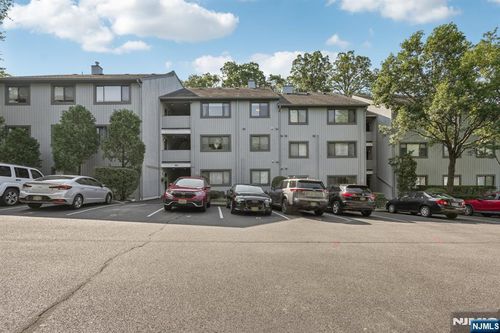 312 Cypress Ct, Ramsey, NJ, 07446-2815 | Card Image