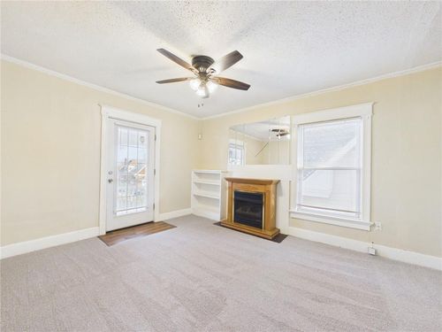 2424 Norton Ave, Kansas City, MO, 64127-4433 | Card Image