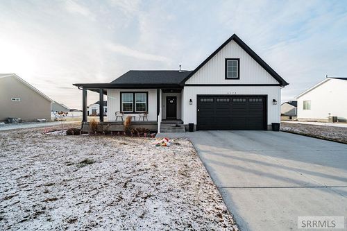 4175 N Catalina Avenue, Idaho Falls, ID, 83401 | Card Image