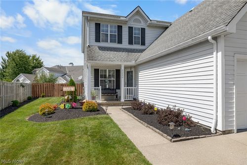 23420 Wainwright Ter, Olmsted Falls, OH, 44138-3211 | Card Image