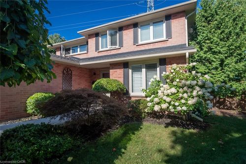 2098 Edgebank Court, Burlington, ON, L7M2S9 | Card Image
