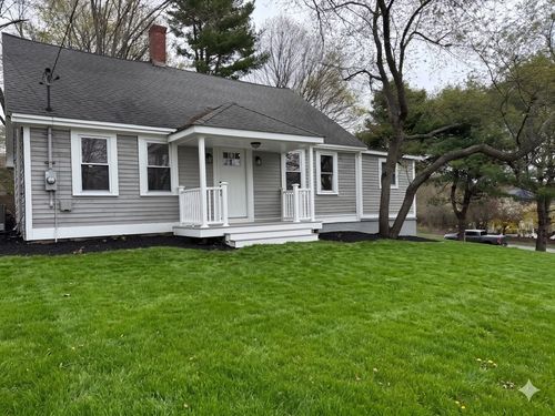 98 Elm St, Blackstone, MA, 01504-3307 | Card Image
