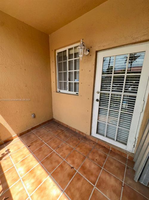 apt-103-17415 Nw 75th Pl, Hialeah, FL, 33015-7139 | Card Image