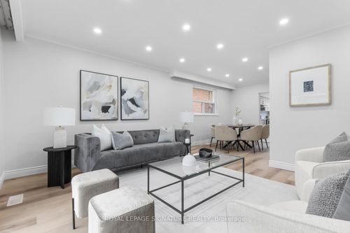 17 Norfield Cres, Etobicoke, ON, M9W1X5 | Card Image