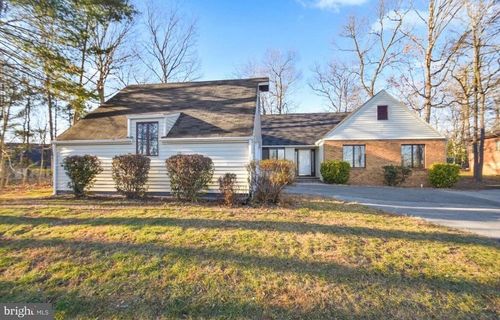206 Fairway Cir, CROSS JUNCTION, VA, 22625-2018 | Card Image