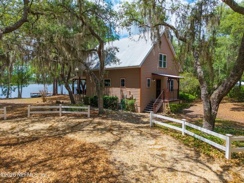 150 Indian Lakes Rd, Hawthorne, FL, 32640-6119 | Card Image