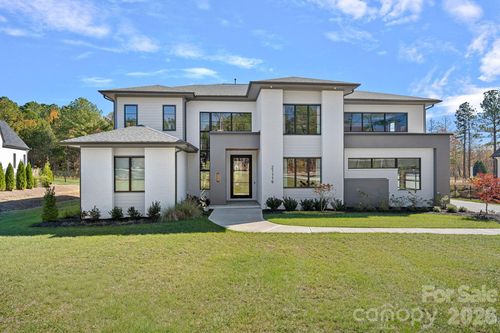 21119 Vandrake Cir, Davidson, NC, 28036-7861 | Card Image