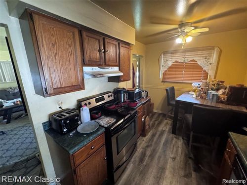 19930 Gaylord, Redford, MI, 48240-1558 | Card Image