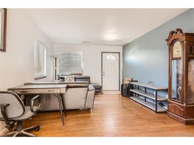 925 S Quitman St, Townhouse with 3 bedrooms, 2 bathrooms and null parking in Denver CO | Image 3