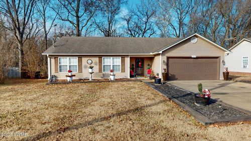 819 Blake Cv, Dyersburg, TN, 38024-7322 | Card Image