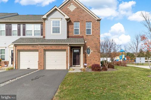 42 Sundance Dr, Hamilton, NJ, 08619-3967 | Card Image