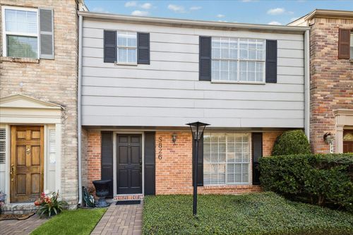 55-5826 Doliver Dr, Houston, TX, 77057-2470 | Card Image