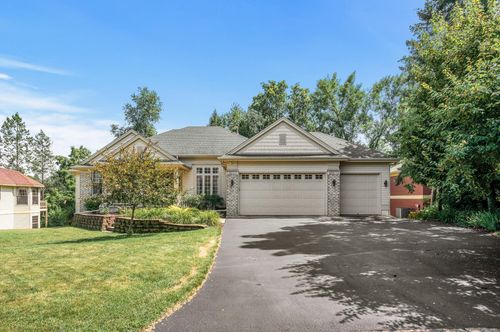 442 Vadnais Lake Dr, Vadnais Heights, MN, 55127-7143 | Card Image