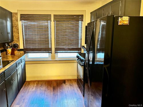 3929 Merrick Road, Hempstead, NY, 11783 | Card Image