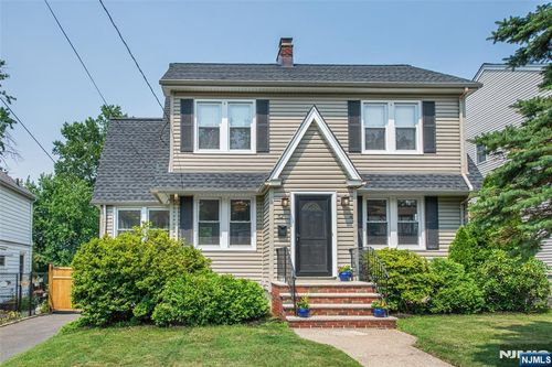 52 Linden Ave, Verona, NJ, 07044-2539 | Card Image