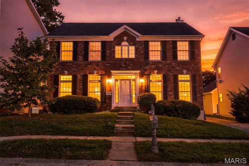 852 Lionsgate Dr, University City, MO, 63130-2848 | Card Image