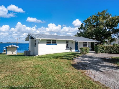 403 Lake Lotela Dr, Avon Park, FL, 33825-4732 | Card Image