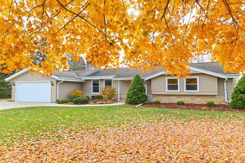 18045 Continental Drive, Brookfield, WI, 53045 | Card Image