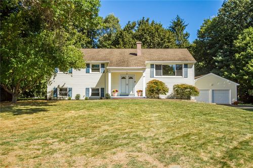 49 Parkridge Dr, Pittsford, NY, 14534-4116 | Card Image