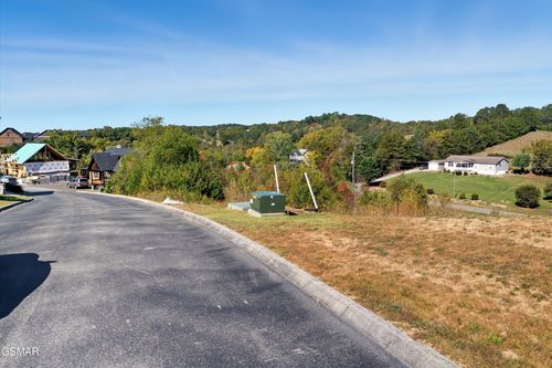 86 Blue Herring Way, Sevierville, TN, 37876 | Card Image