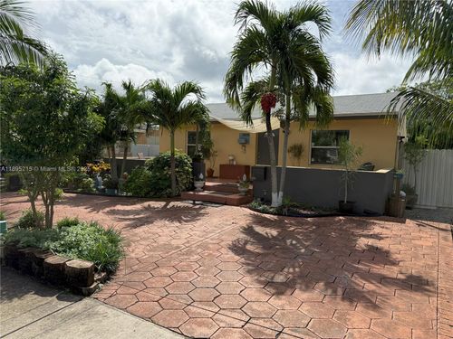 2808 Rodman St, Hollywood, FL, 33020-5658 | Card Image