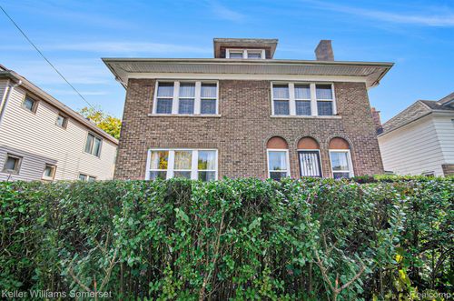 2327 Sturtevant St, Detroit, MI, 48206-3609 | Card Image