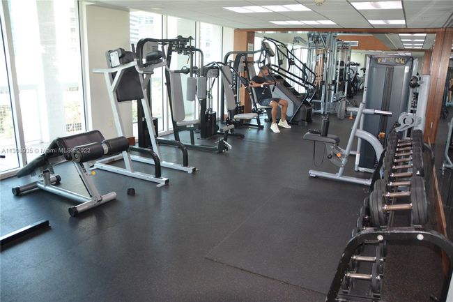 APT-3921 - 31 Se 5 Th St, Condo with 3 bedrooms, 3 bathrooms and null parking in Miami FL | Image 31
