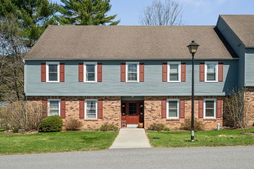 54 Independence Green Road, Montpelier, VT, 05602 | Card Image