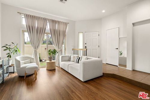 203-22525 Sherman Way, West Hills, CA, 91307-2324 | Card Image