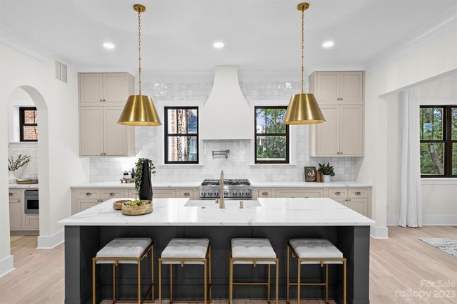 1911 Lombardy Cir, House other with 5 bedrooms, 4 bathrooms and null parking in Charlotte NC | Image 6