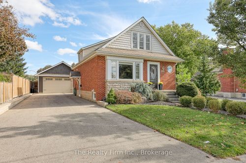 206 Sydenham St, Woodstock, ON, N4S7B9 | Card Image