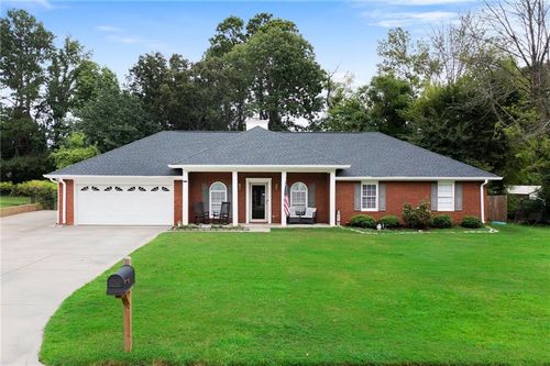 28 Ashley Oaks Trl Nw, Rome, GA, 30165-4425 | Card Image