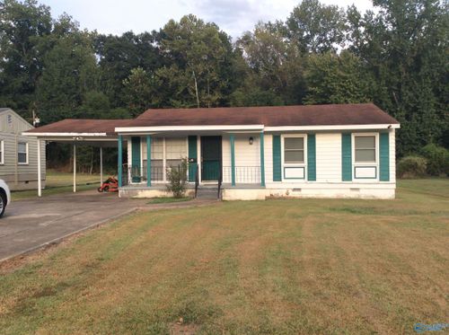 50 Rainbow City Dr, Florence, AL, 35633-5368 | Card Image