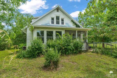 4075 Rockenham Cir, Saint George, KS, 66535-9695 | Card Image