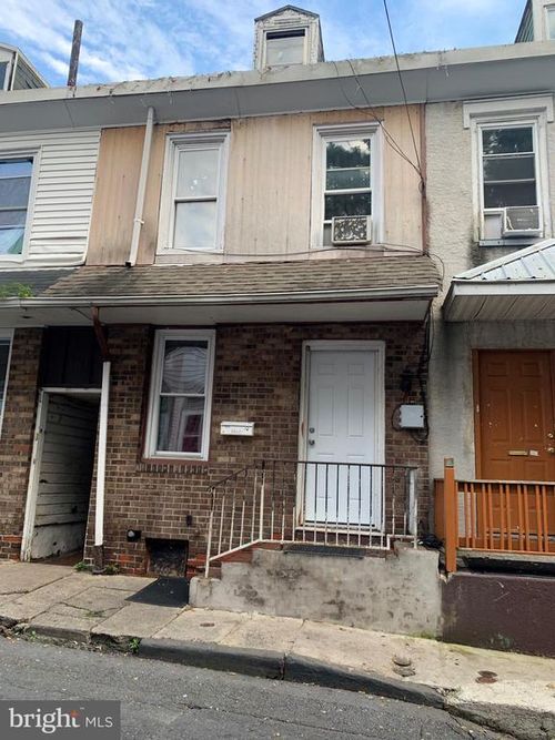 122 W Elm St, READING, PA, 19601-2927 | Card Image