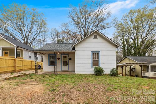 502 Fayetteville Ave, Statesville, NC, 28677-7154 | Card Image