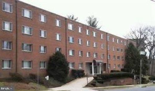 apt-302-95 E Wayne Ave, SILVER SPRING, MD, 20901-4245 | Card Image