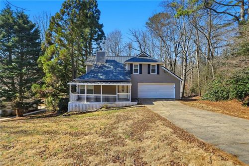 4927 Wade Valley Way, Cumming, GA, 30040-5887 | Card Image