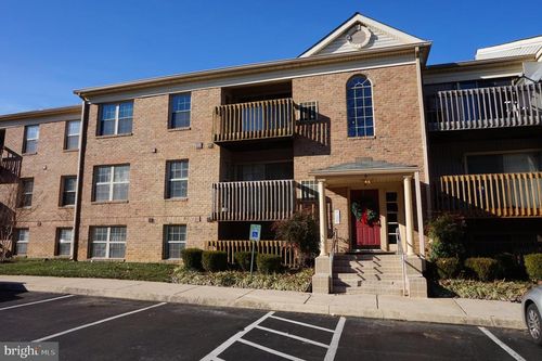 unit-301-6 Banyan Wood Ct, ESSEX, MD, 21221-7358 | Card Image