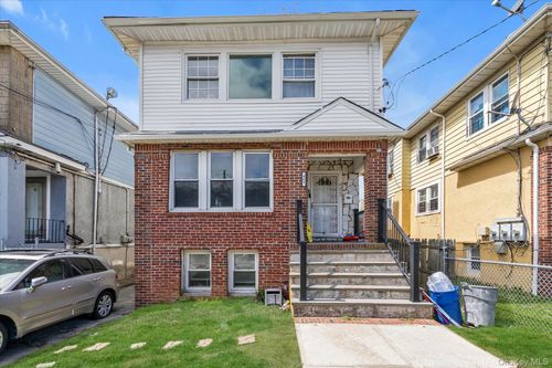 465 Beach 67th St, Far Rockaway, NY, 11692-1402 | Card Image