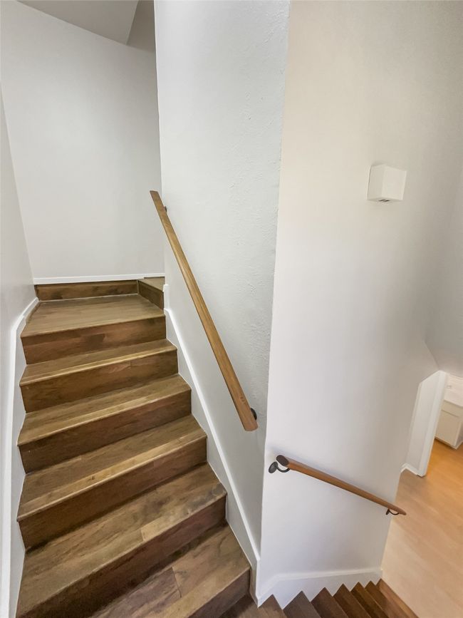 1985 Shorewood Dr, Condo with 3 bedrooms, 3 bathrooms and null parking in Grapevine TX | Image 22