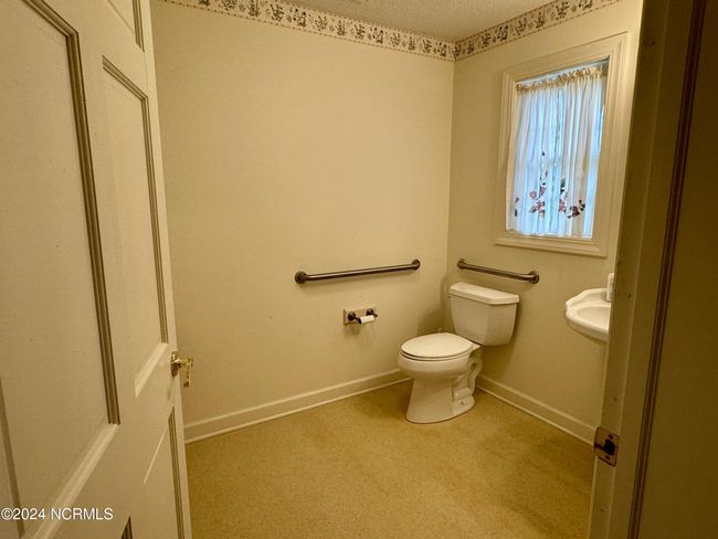 605 W Main St, Home with 0 bedrooms, 0 bathrooms and null parking in Conway NC | Image 21