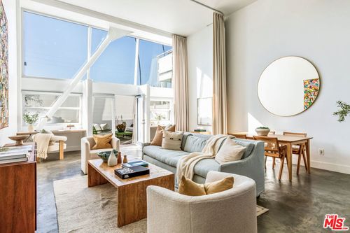 a102-615 Hampton Dr, Venice, CA, 90291 | Card Image