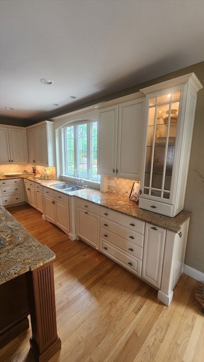 41 Christopher Dr, House other with 4 bedrooms, 3 bathrooms and 4 parking in Westfield MA | Image 14