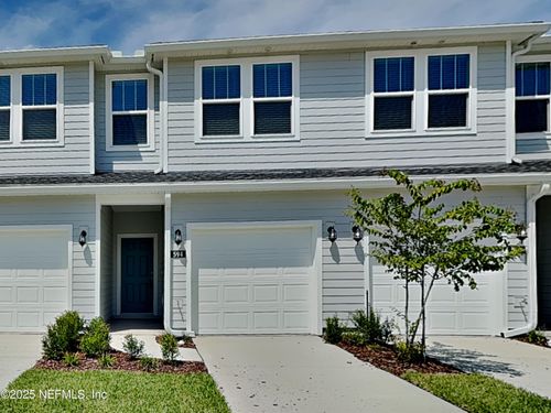594 Holly Lakes Dr, Orange Park, FL, 32073-6801 | Card Image