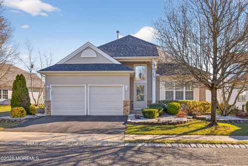 11 Drayton Rd, Manchester, NJ, 08759-6053 | Card Image